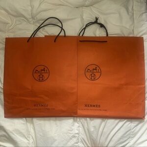 Lot of 2 HERMES Large and Extra-Large Authentic Orange Paper Shopping Bags